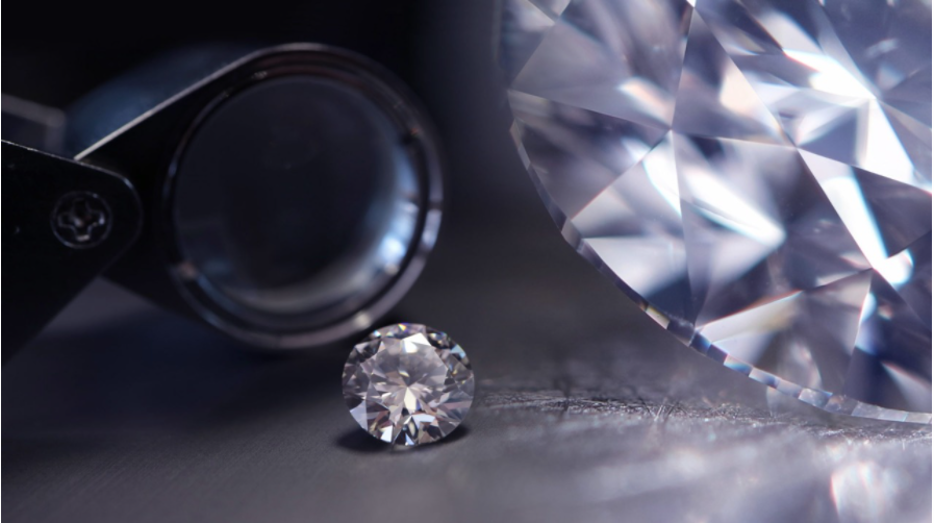 Round cut diamond – Color