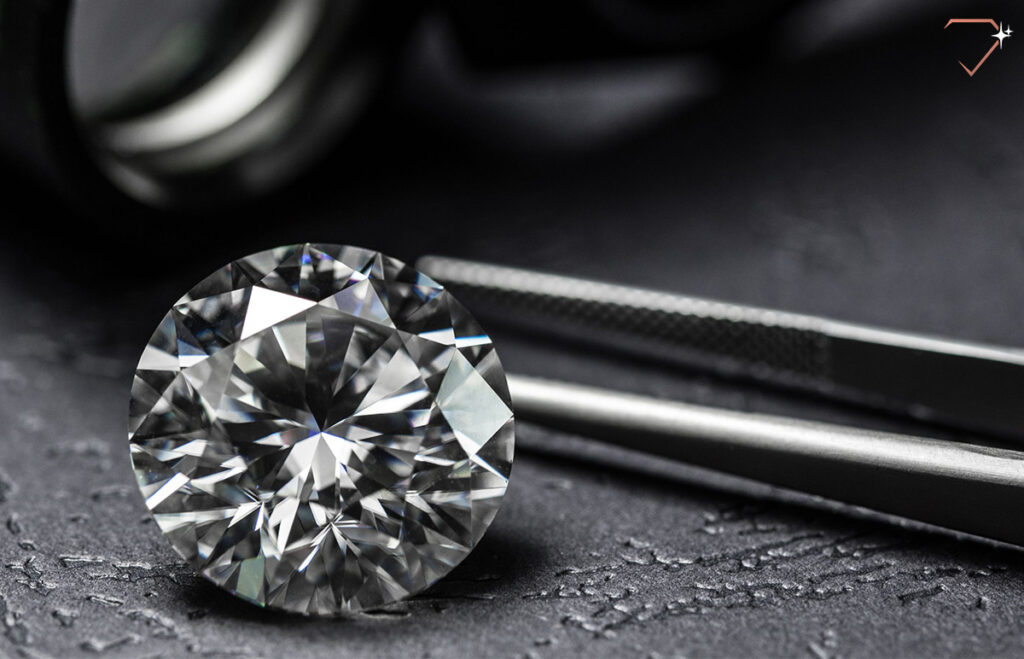 color in round cut diamonds